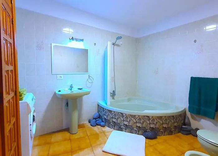 El Varadero Playa La Arena * Puerto de Santiago (Tenerife)